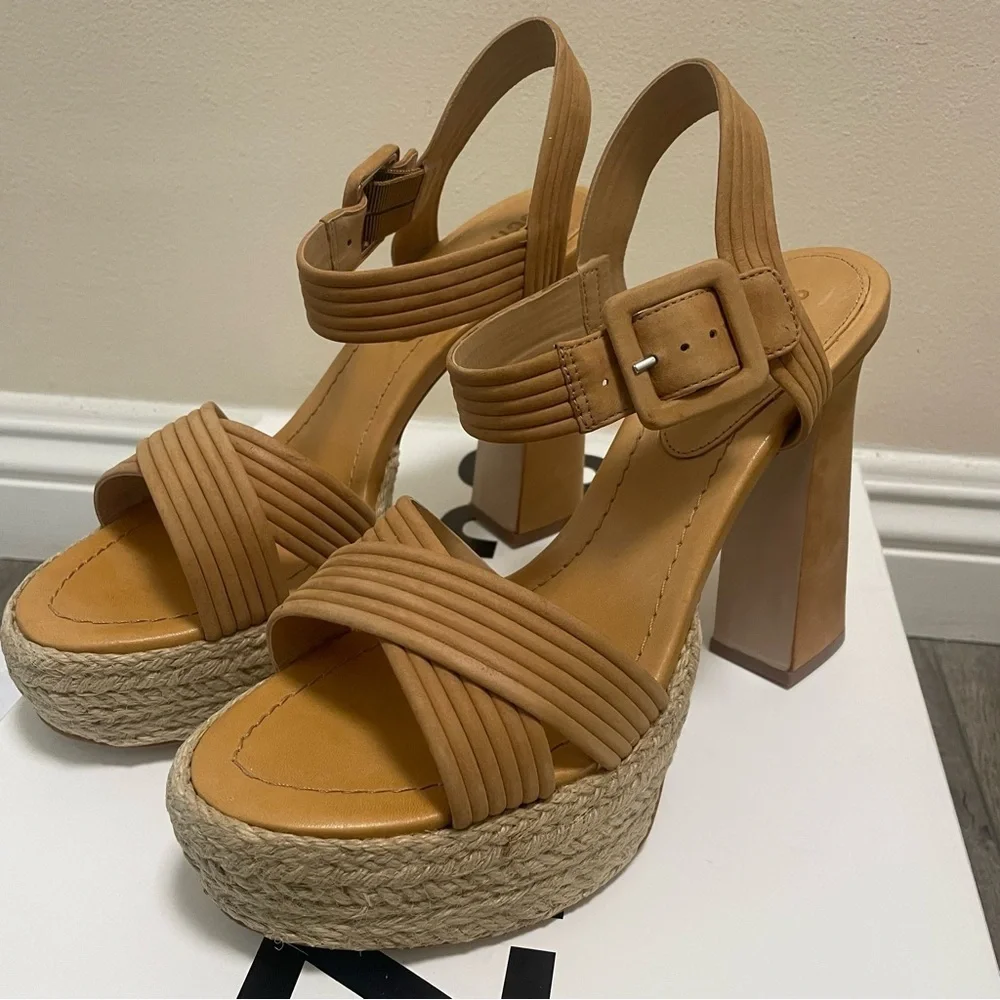 Schutz Women's Blisse Platform Sandal in Nude Caramel Nubuck Cowhide Sz 10 NEW